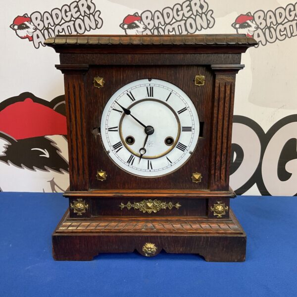 Early 1900s junghans oak cases mantle clock with pendulum