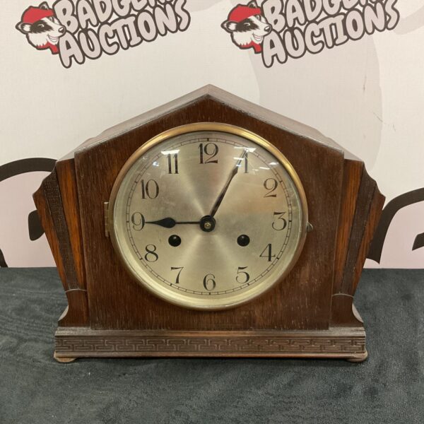 1930s art deco mantle clock with key & pendulum