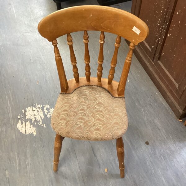 Light oak spindle back dining chair made in Slovenia
