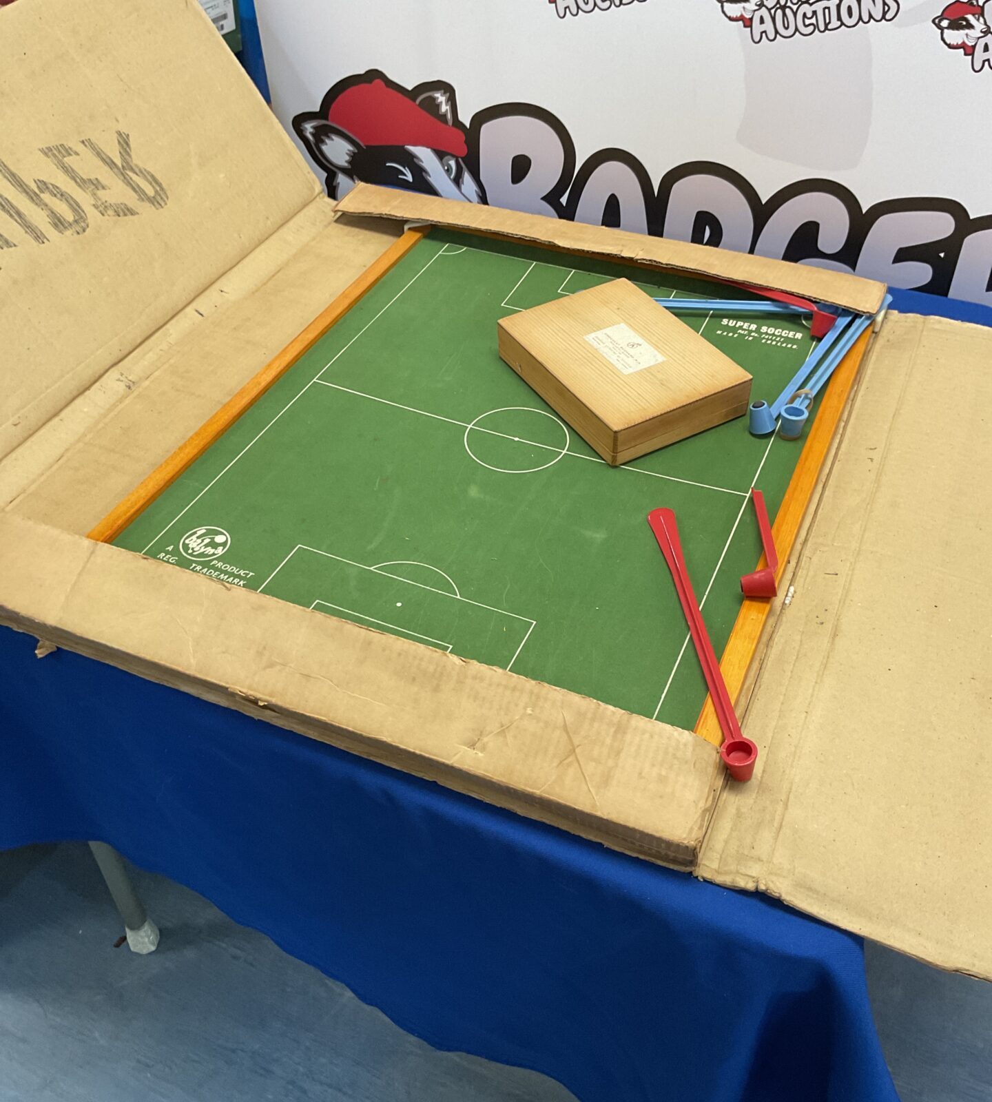 Vintage super soccer the magnetic football game