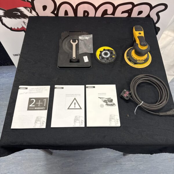 Mirka deros pad sander with accessories & manuals