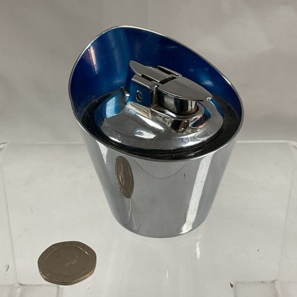 Vintage ronson gas table lighter