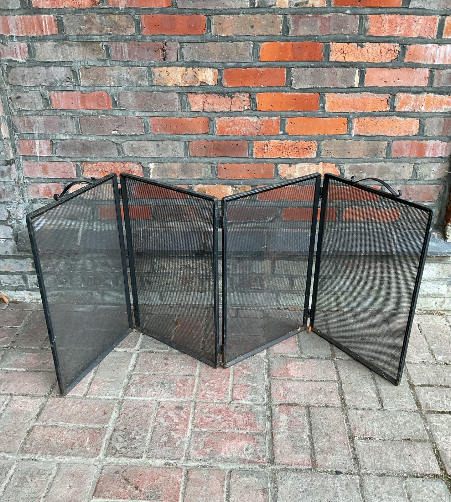 Vintage iron & mesh quad fold firescreen