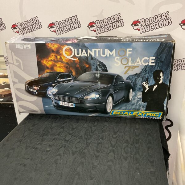 Scalextric digital 007 quantum of solace race track set