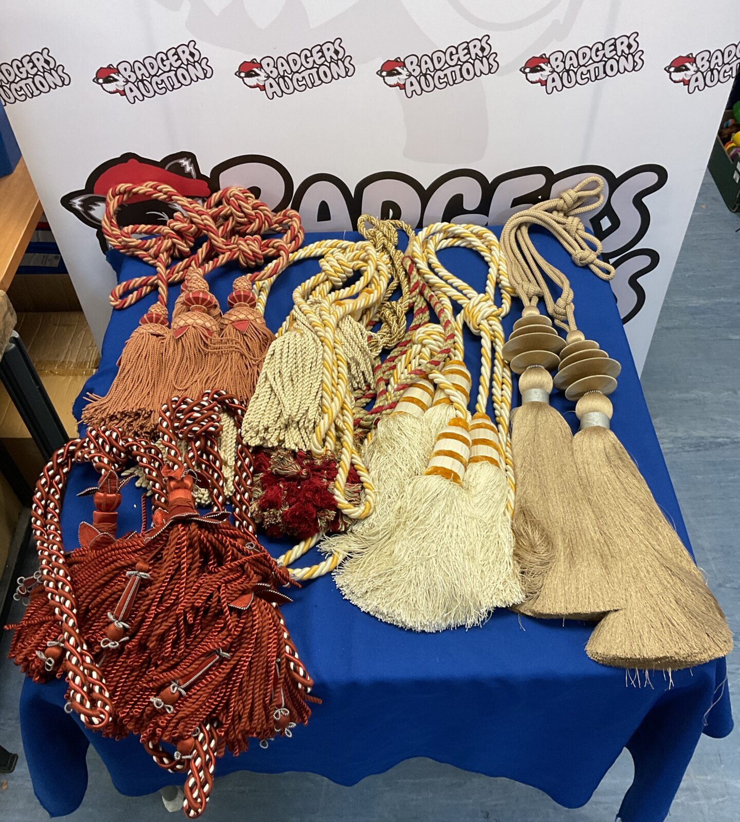 Six pairs of luxury curtain tie backs
