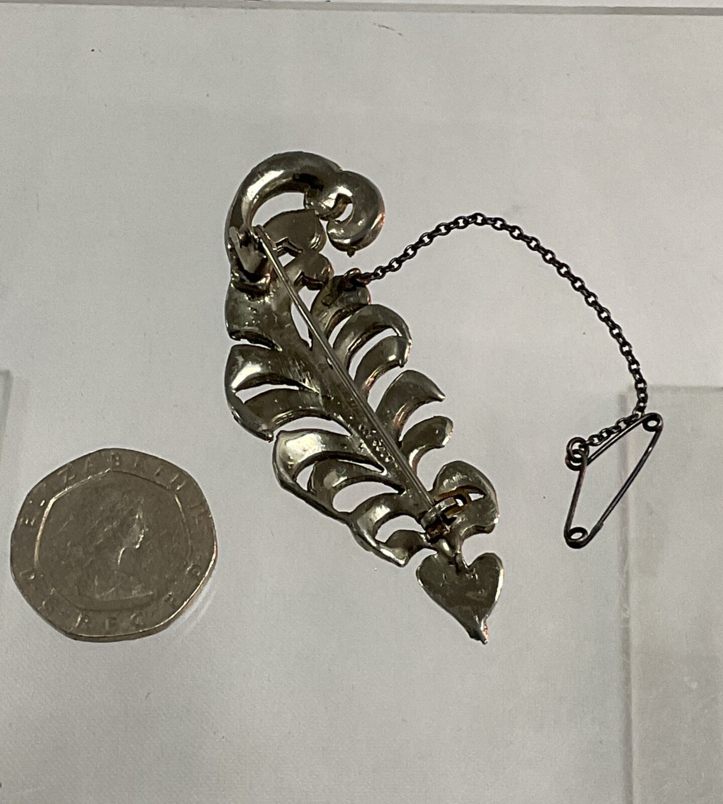 antique Macasite feather brooch, indirect marks to reverse - Image 2