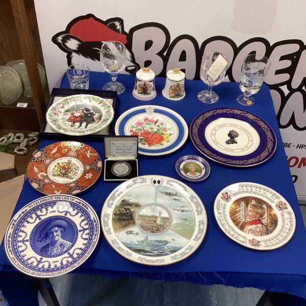 Selection of Royal Family Collectables inc Goblets