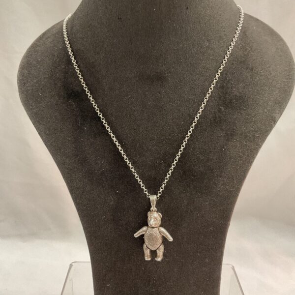 925 solid silver  articulated Teddy bear pendant on 18” silver-chain 16.5g