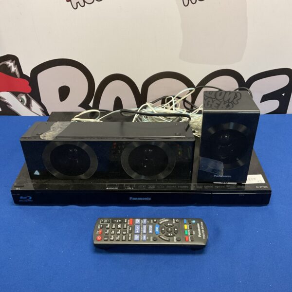 Panasonic sa-btt290 3d bluray player with remote & speakers