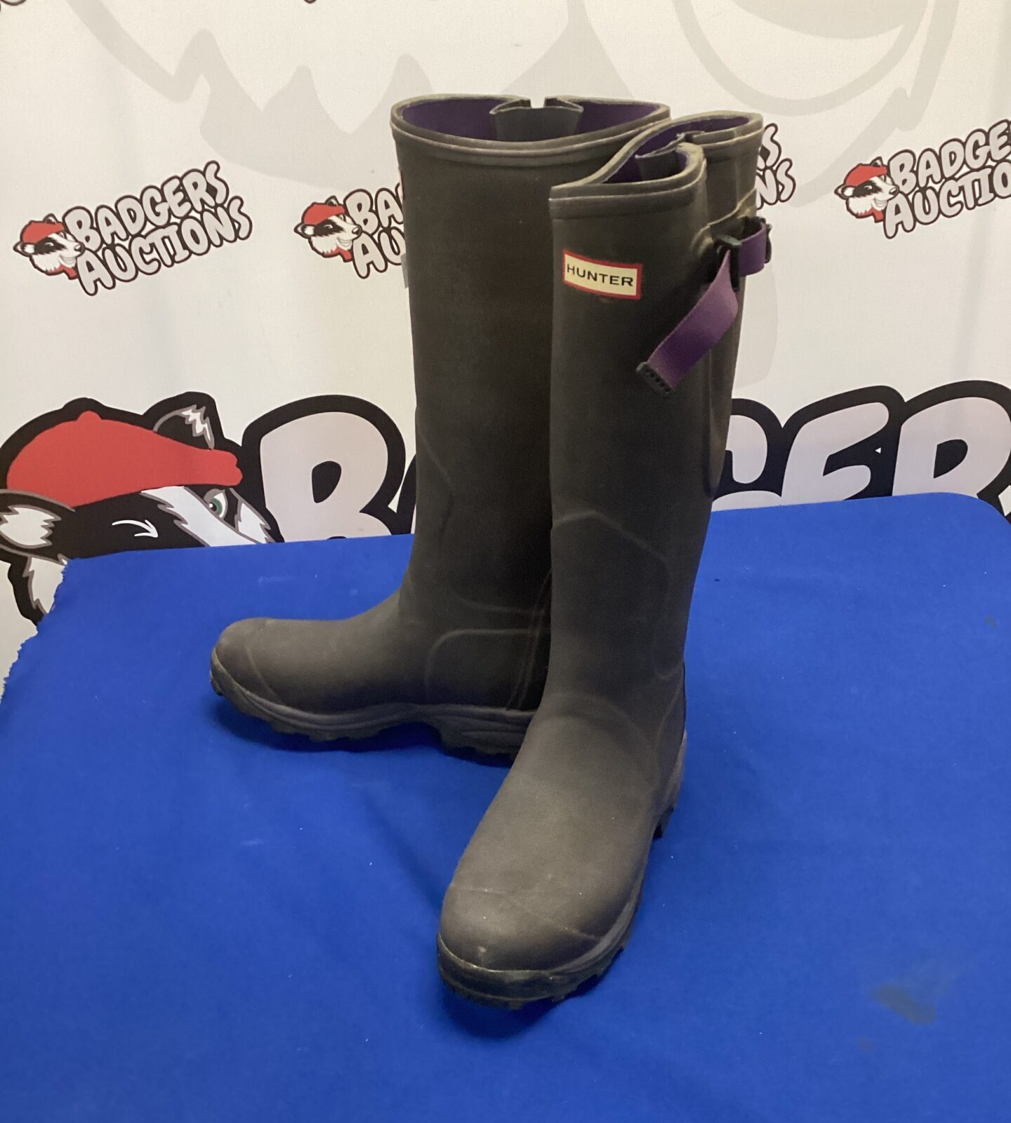 Pair of hunter wellington boots size 8