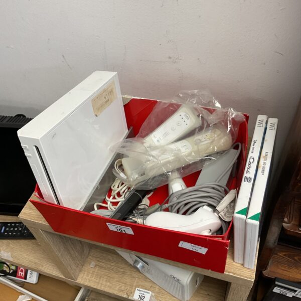 Nintendo wii console bundle with games