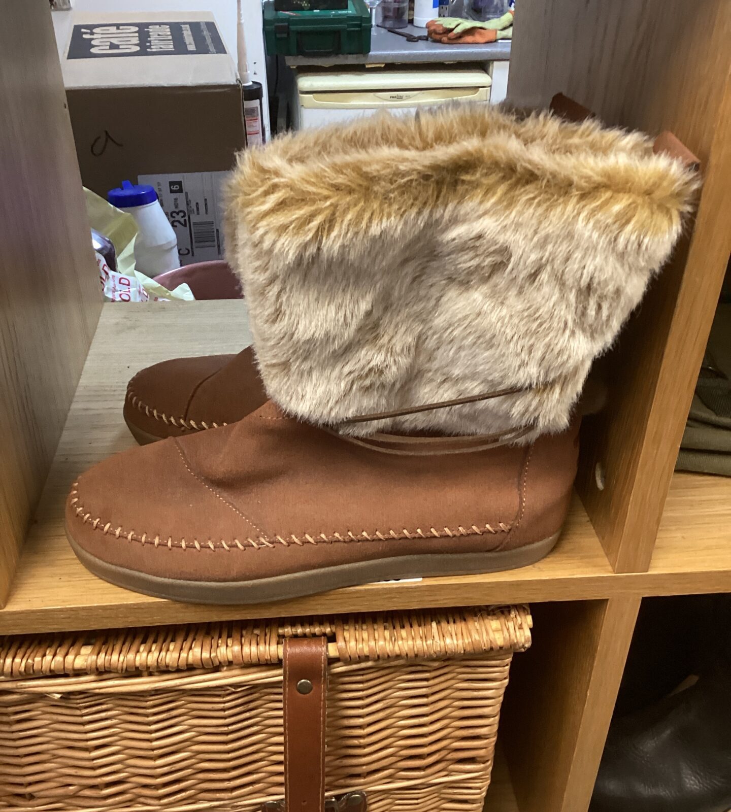 Pair of toms faux fur lined boots size 8