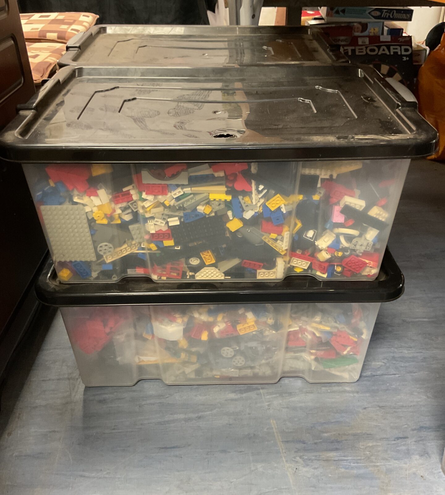 Five large boxes of mixed lego - Image 2