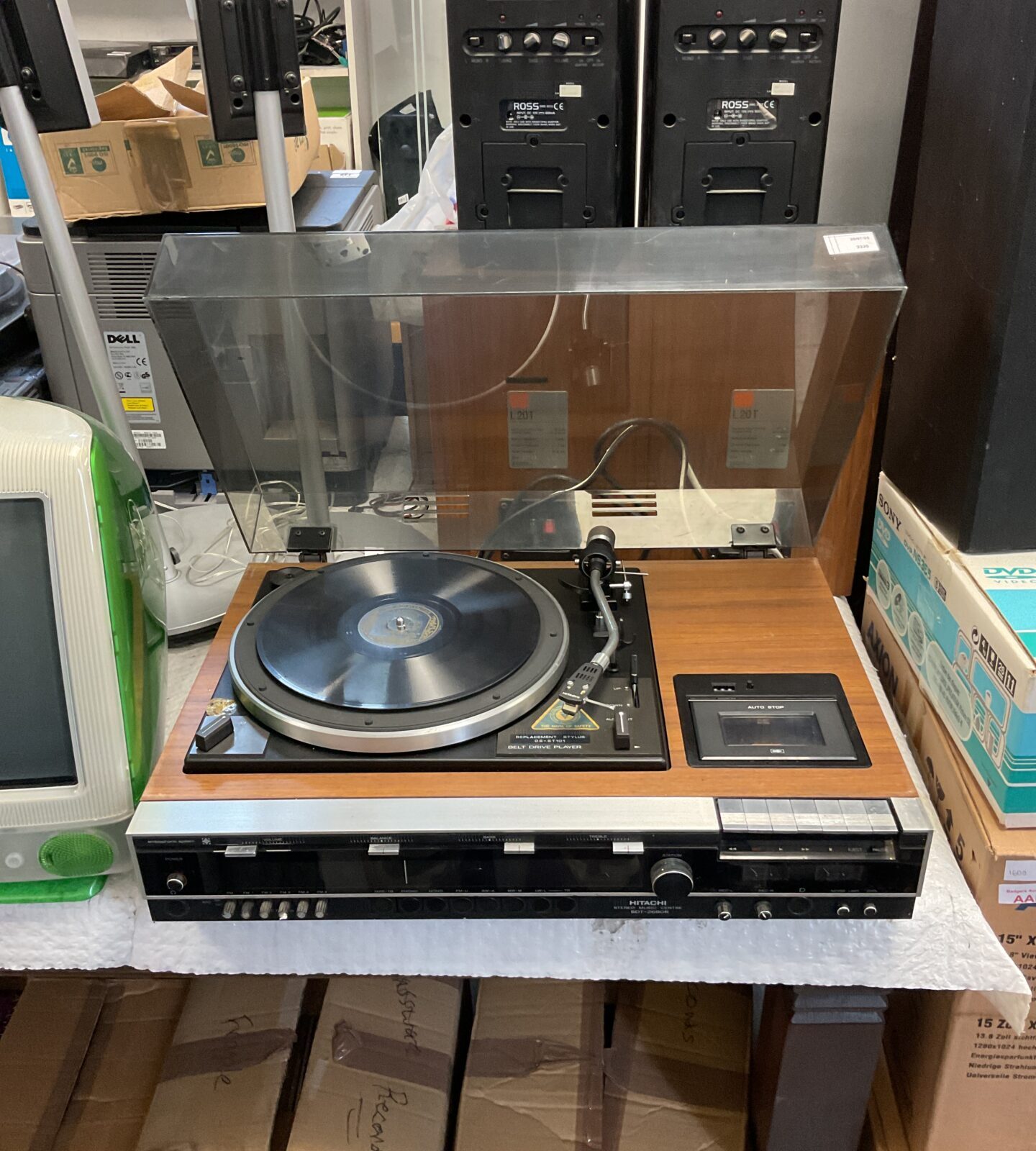Hitachi sdt-2680r misic centre with radio, cassette player & turntable