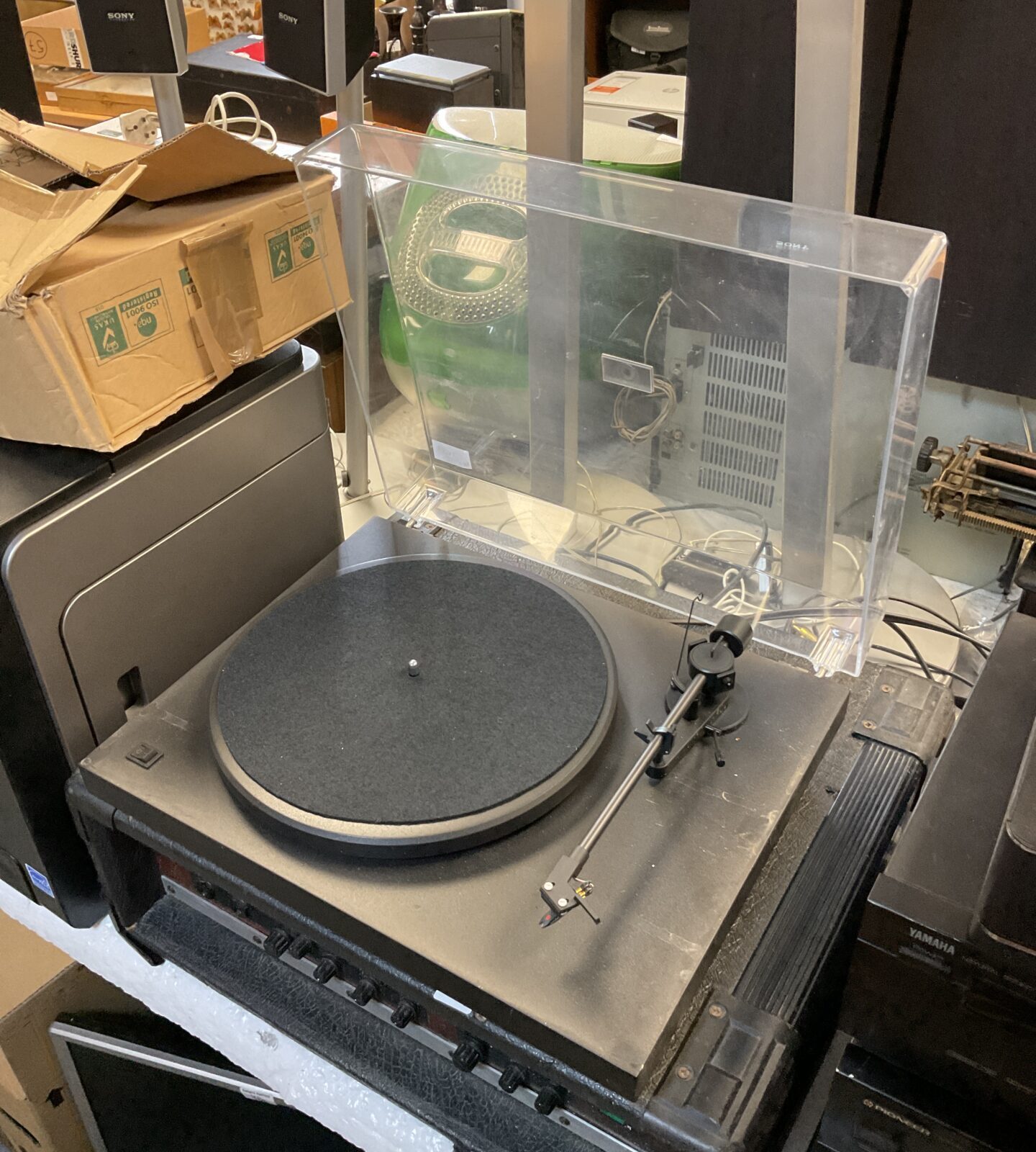 Project audio systems debut ii vinyl record turntable