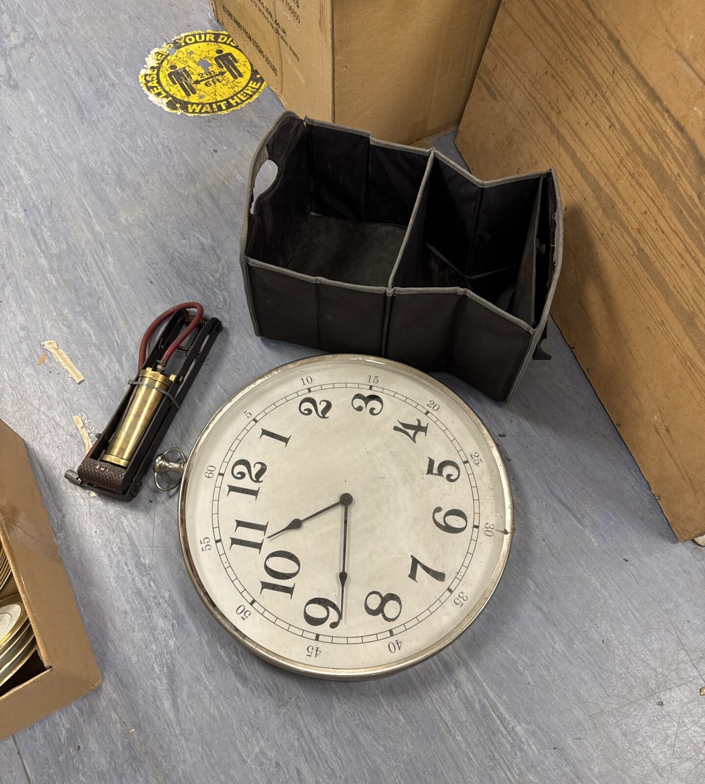 Large metal quartz wall clock, car boot luggage organiser & vintage gmt foot pump