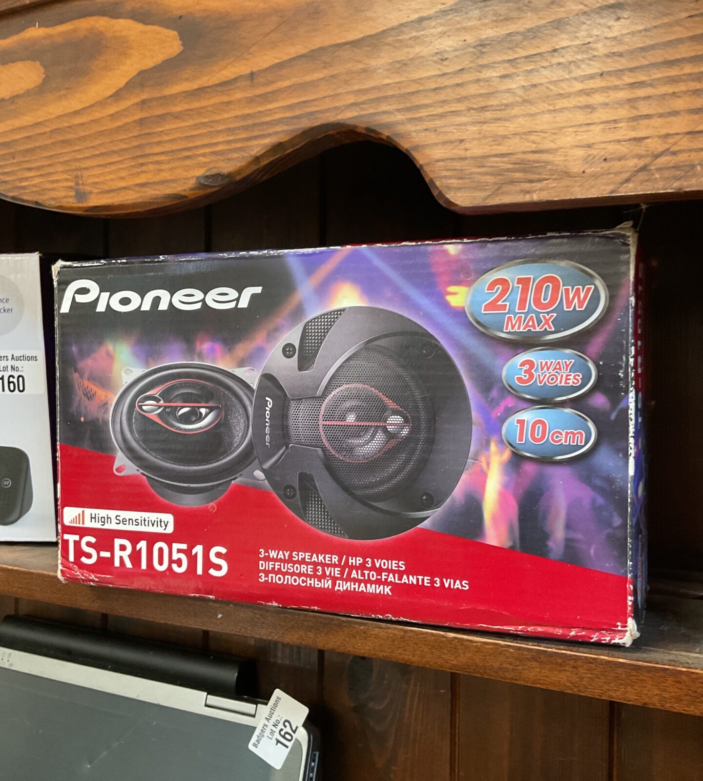 Pair of pioneer ts-r1051s car speakers