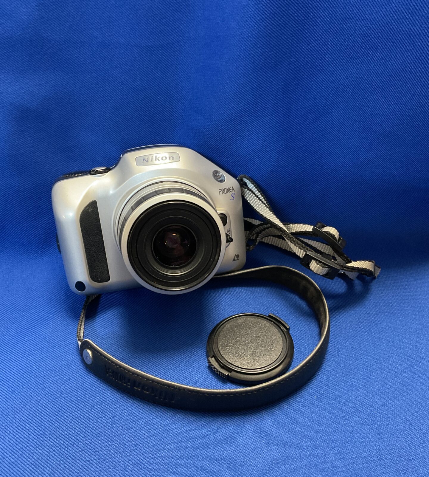 Nikon pronea s bridge camera