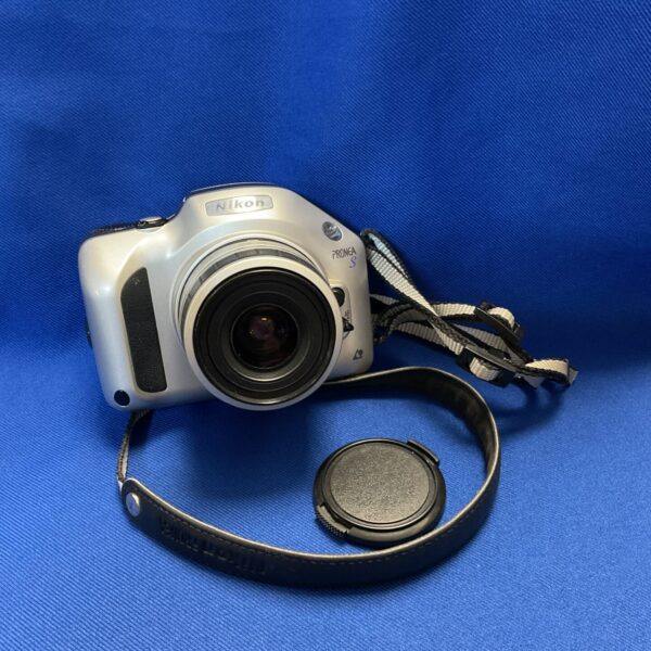 Nikon pronea s bridge camera