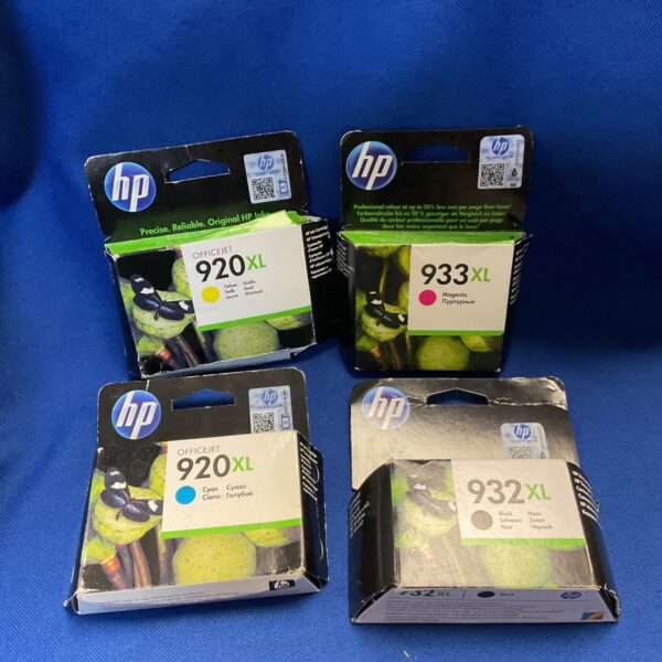 Four sealed hp ink cartridges