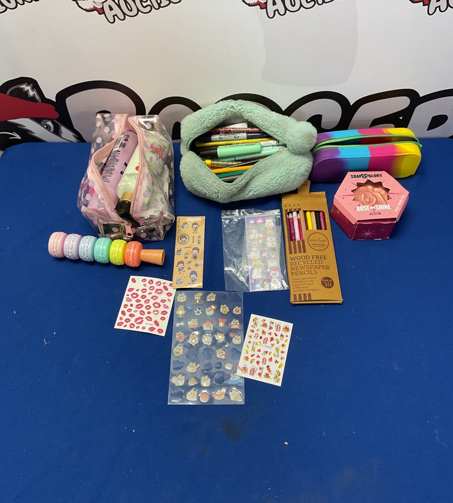 Box of mixed items inc stationary and beauty/ healthcare items