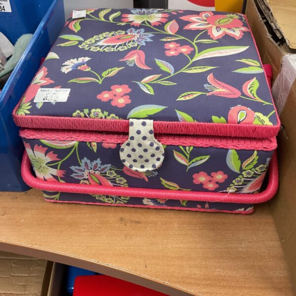 Floral sewing box with contents