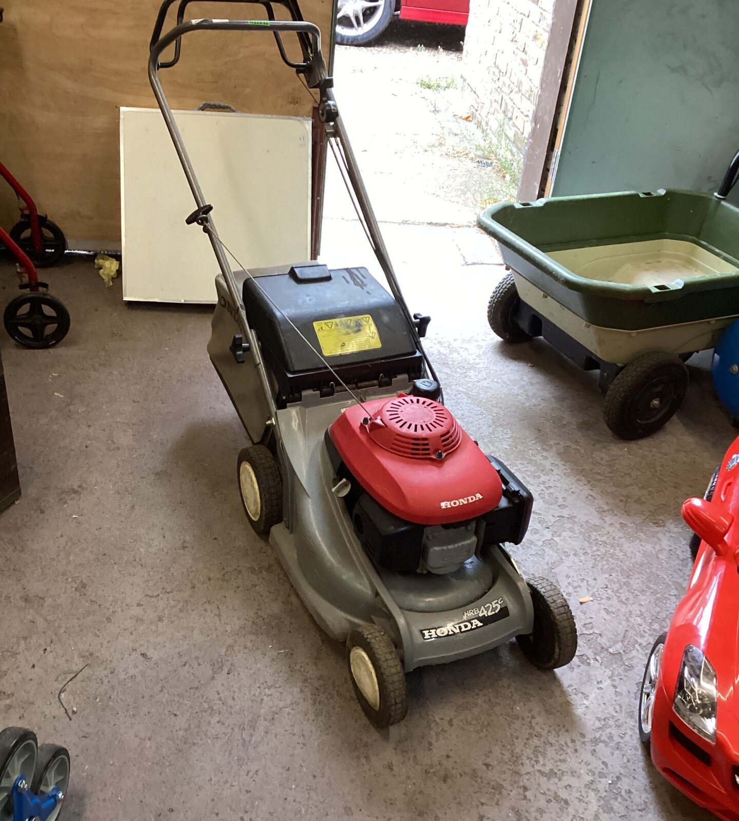 Honda hrb 425c Petrol Lawn Mower tested and working