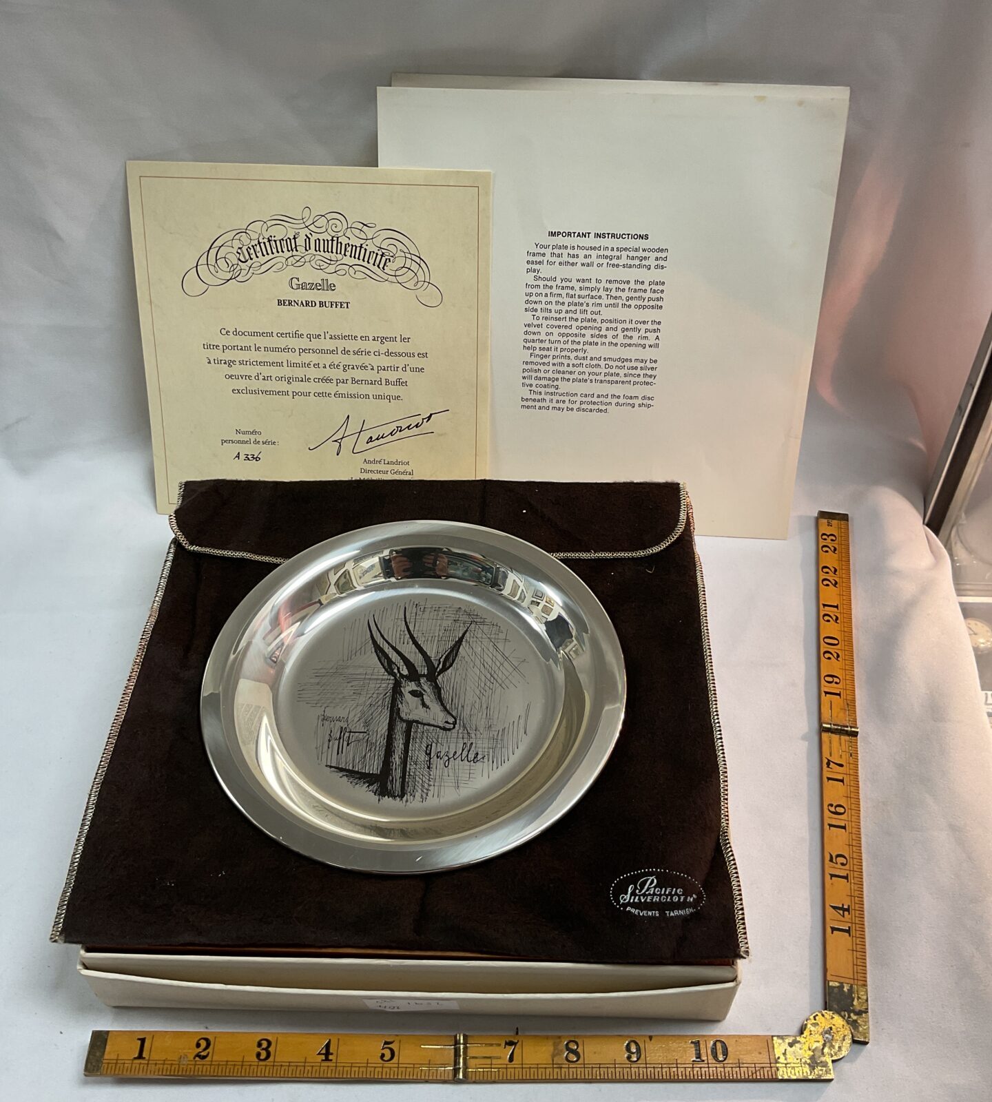 Hallmarked Sterling Silver Ltd ed collectors plate designed by French artist Bernard Buffet titled Gazelle in box  211g