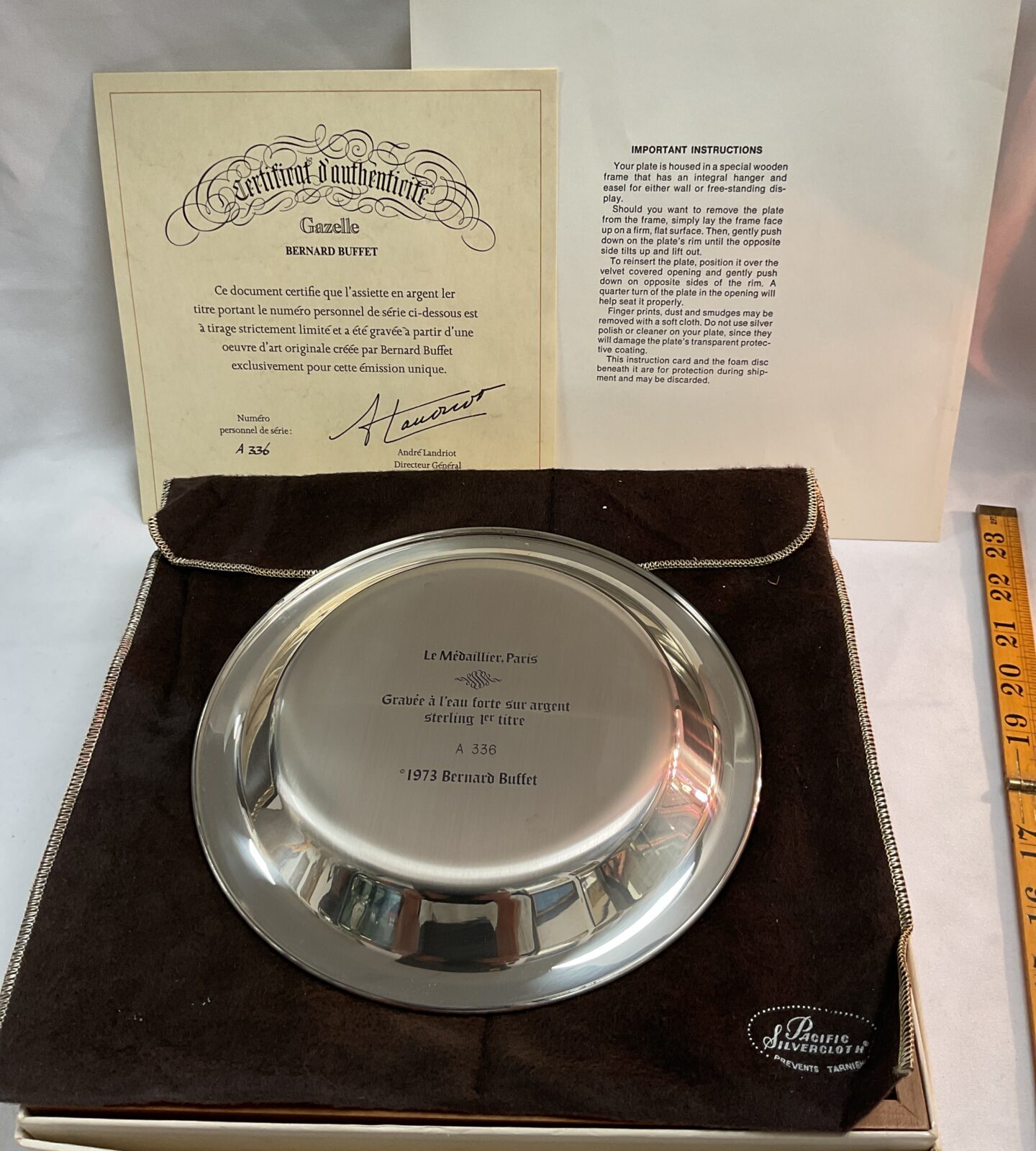 Hallmarked Sterling Silver Ltd ed collectors plate designed by French artist Bernard Buffet titled Gazelle in box  211g - Image 2