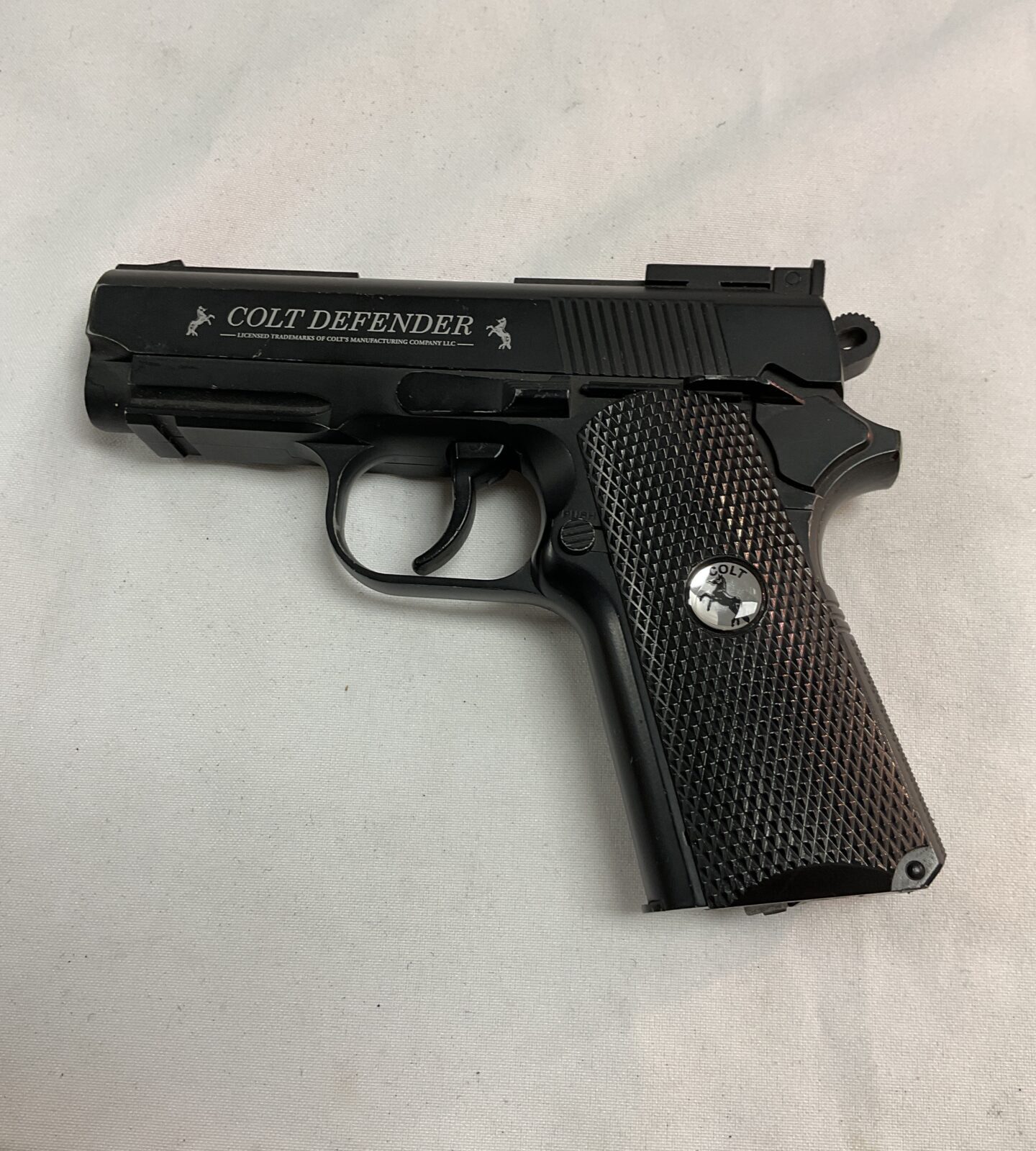 Colt defender Co2 Bb pistol
