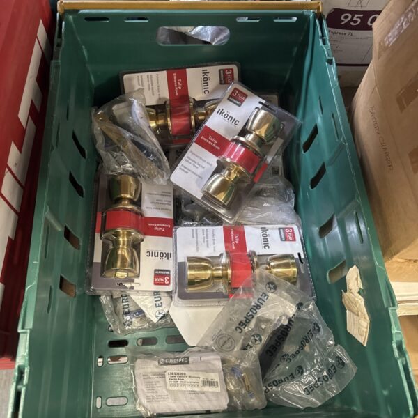 Tray of brass effect door knobs & sash locks
