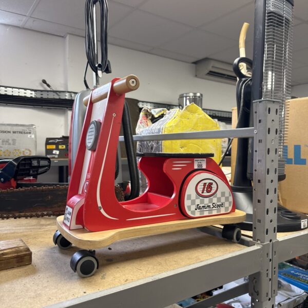 Small child’s jamm scoot ride on toy