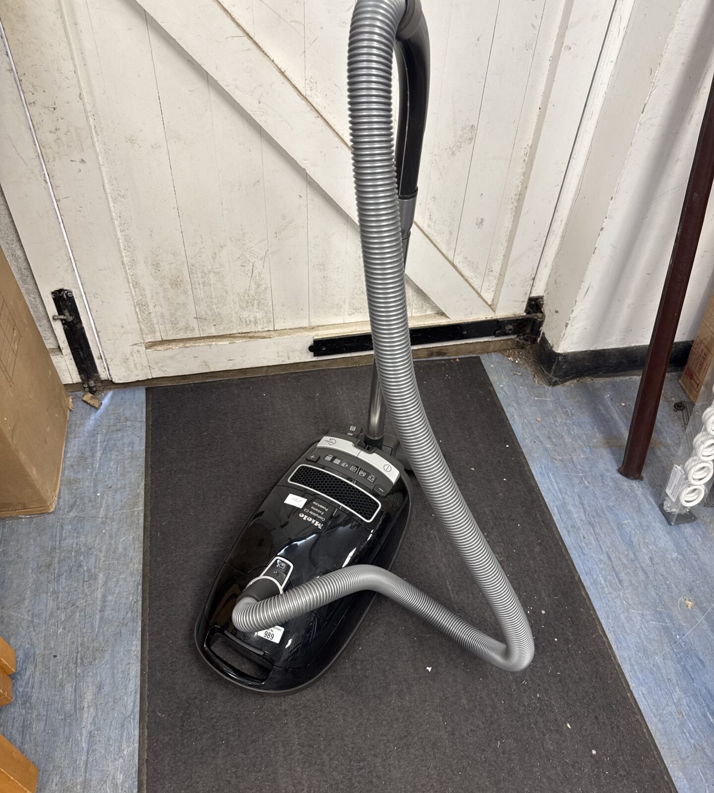 Miele complete c3 extreme powerlite stowaway hoover