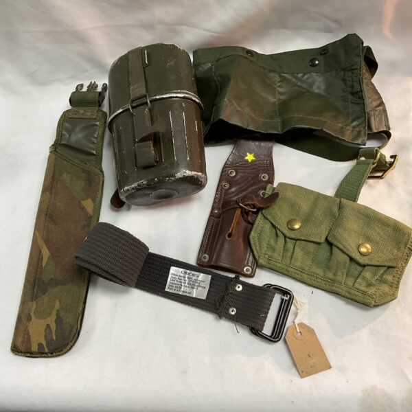 German three pce mess tin 44 patt ammo pouch Sword leather frog and machette scabbard