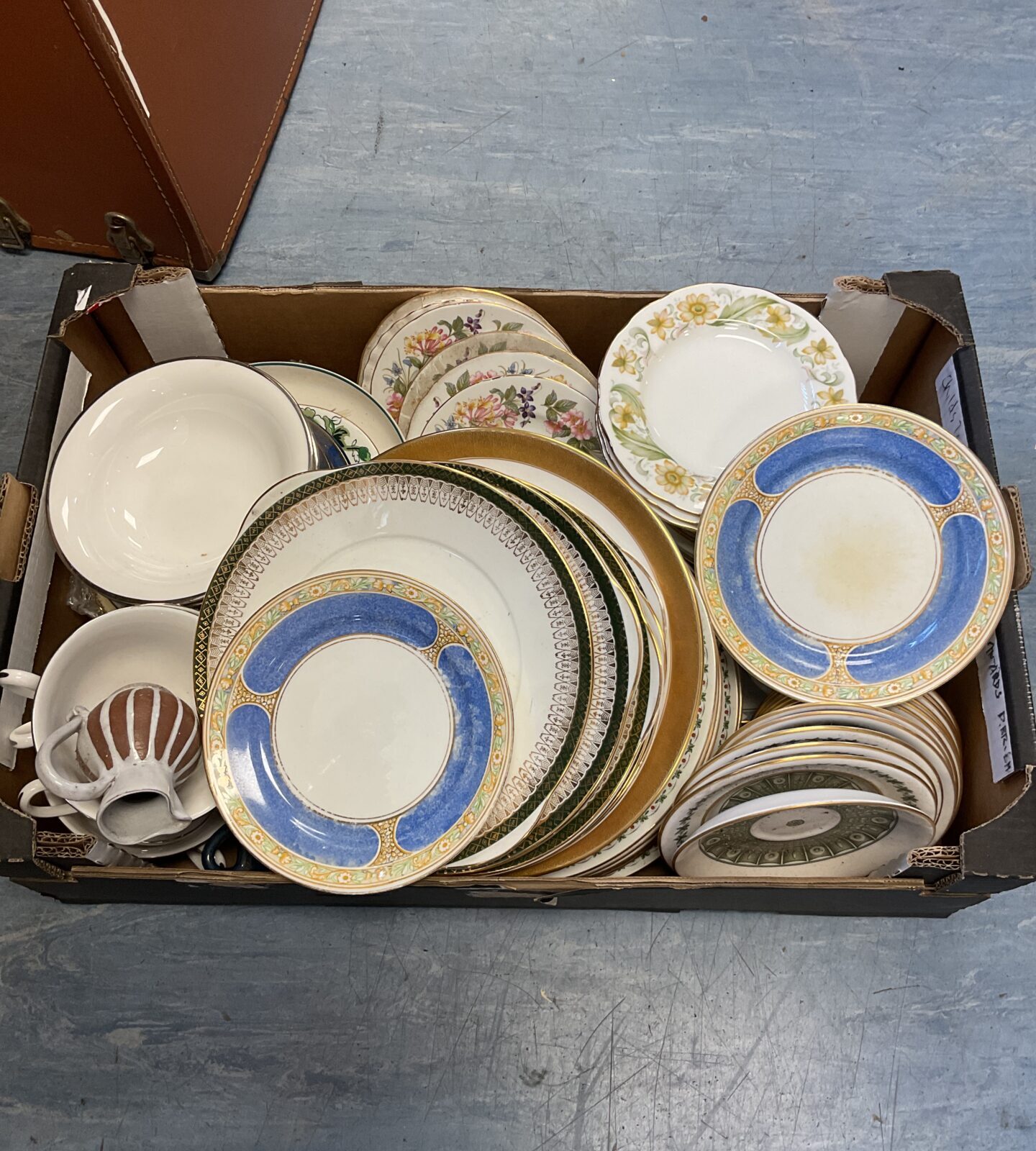 Tray of mixed brand china including royal Worcester & spode