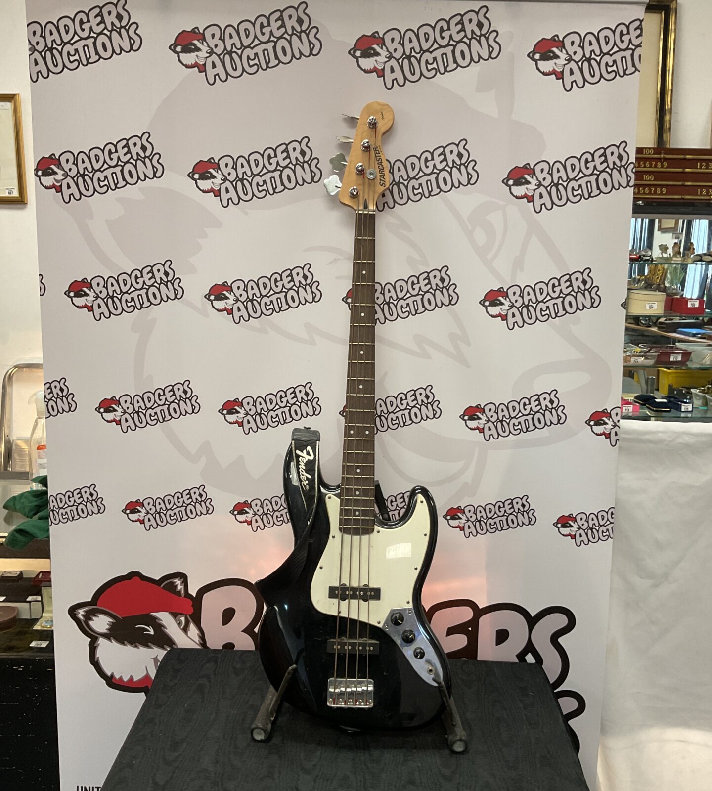 Fender starcaster j bass guitar