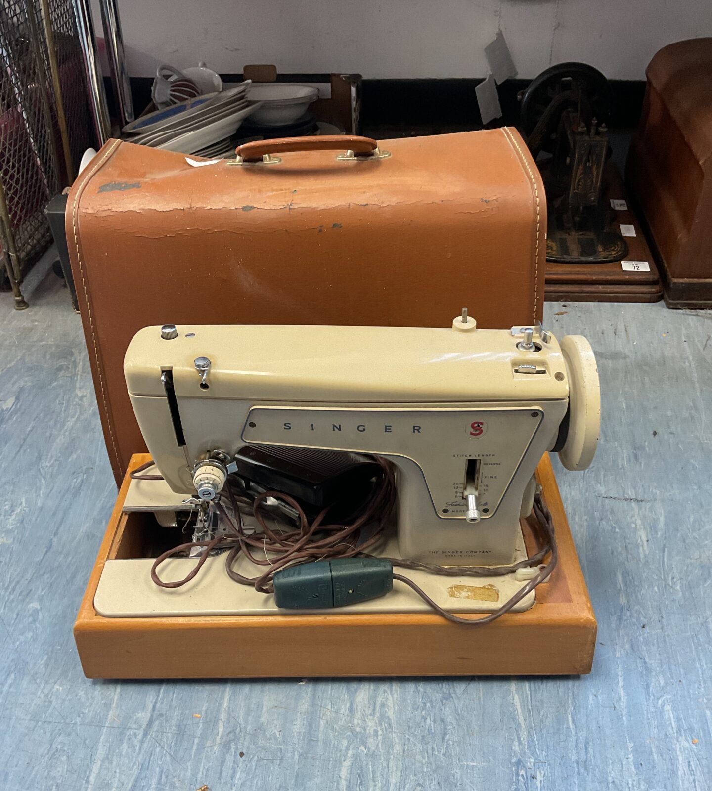 Singer model 239 sewing machine