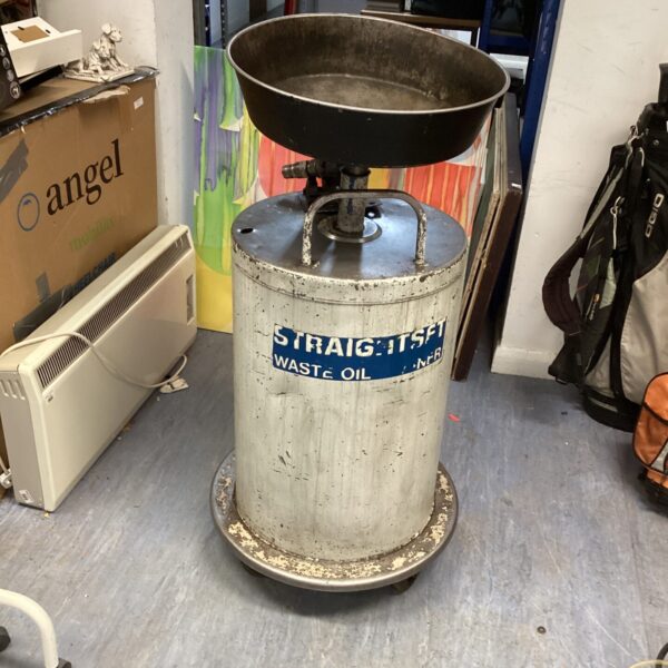 Car engine oil Changer unit on wheels