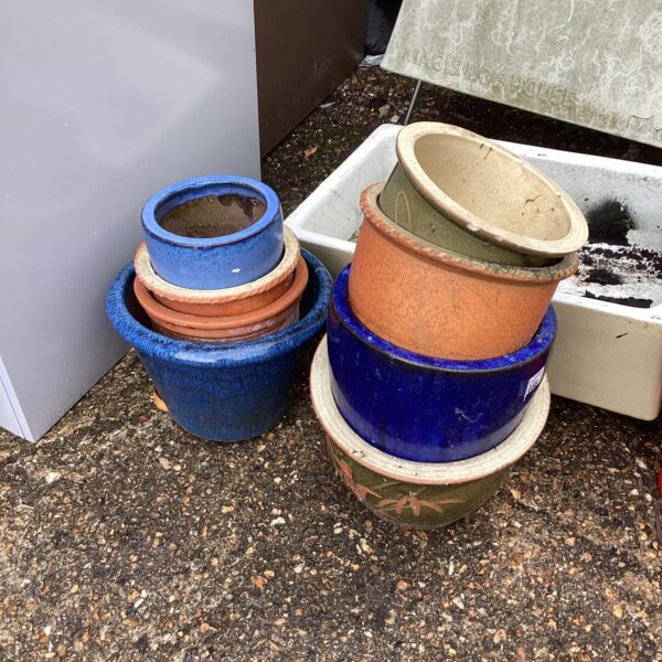 Quantity of Garden Pots