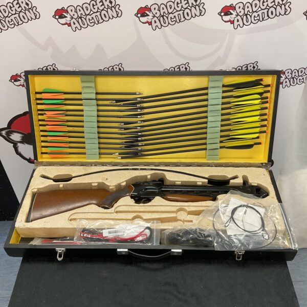 Crossbow in case with arrows & strings