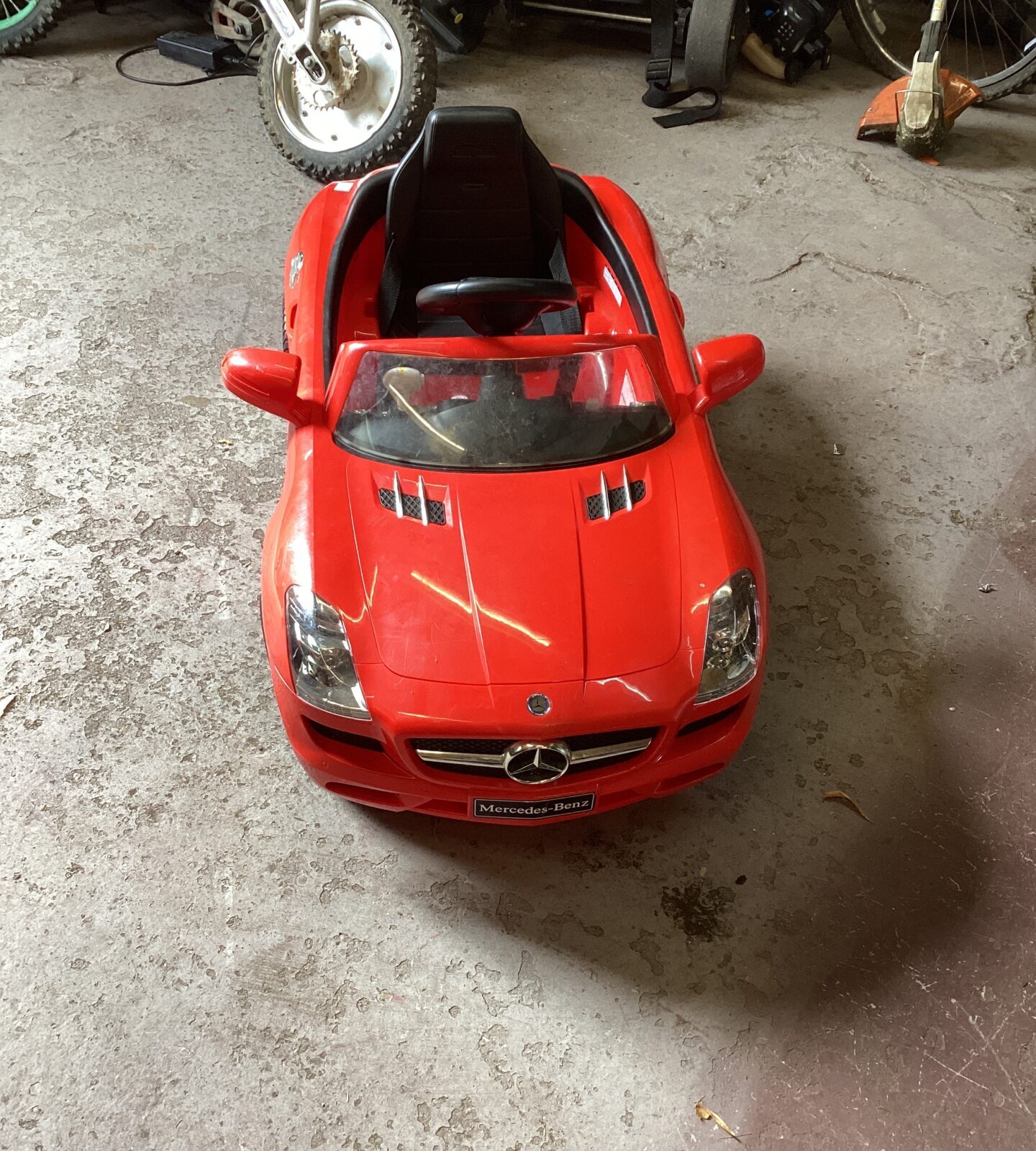 Mercedes Benz ride on childs car needs attention