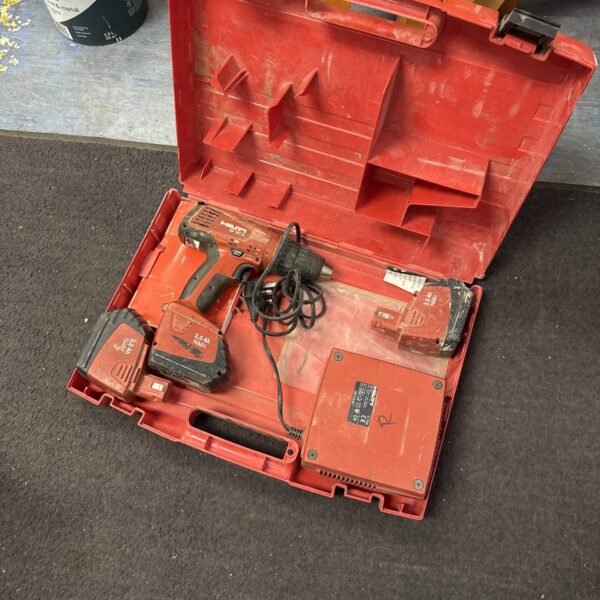 Hilti cordless drill with batteries & charger - powers on