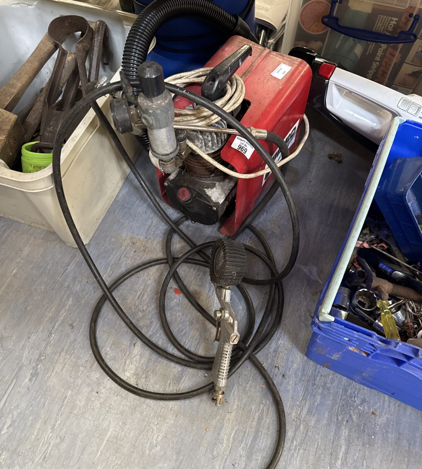 Jumbo air portable compressor with tyre inflator - untested