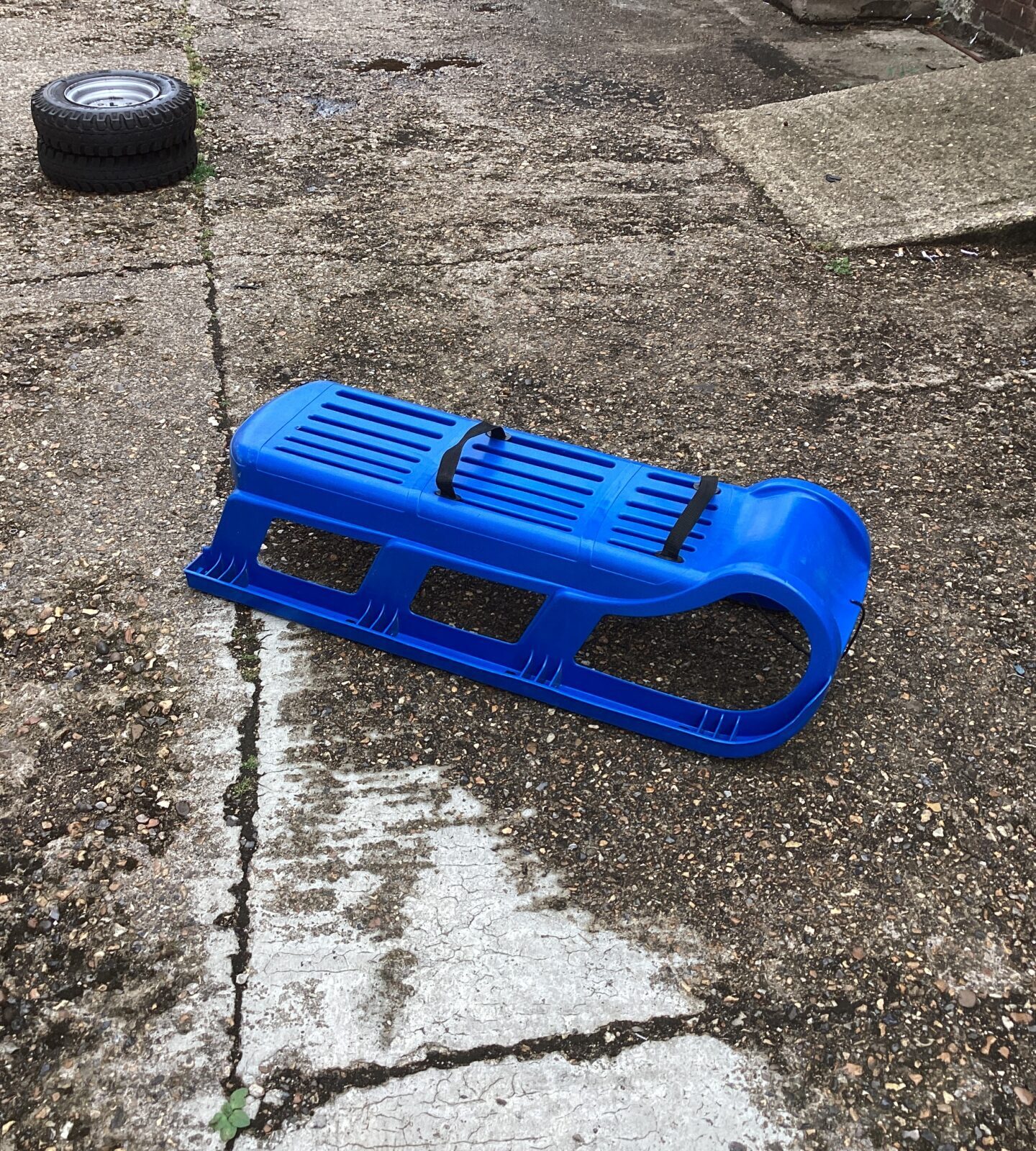 Plastic Grass Sledge