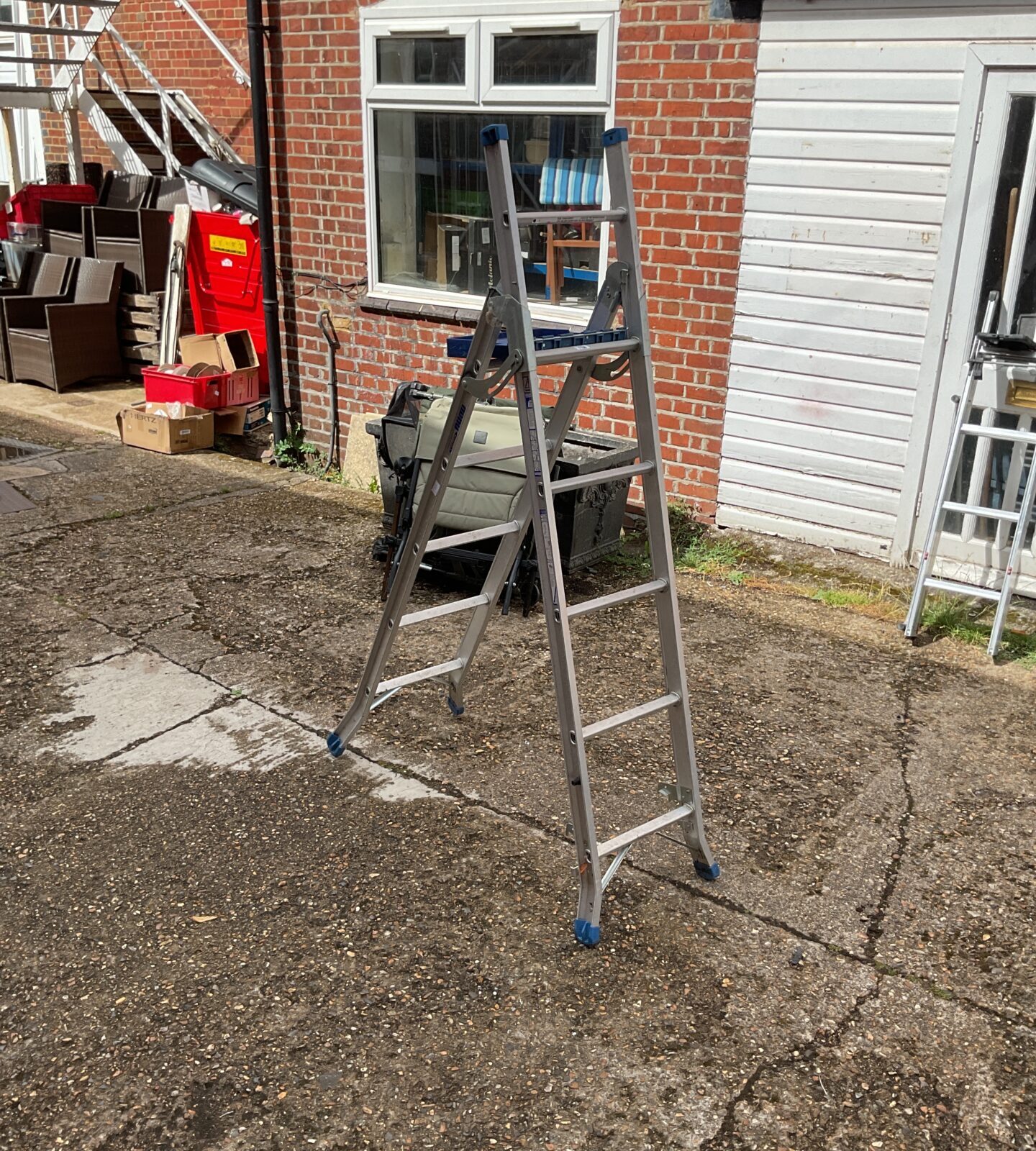 Werner abru 3 way professional combination ladder with worktray