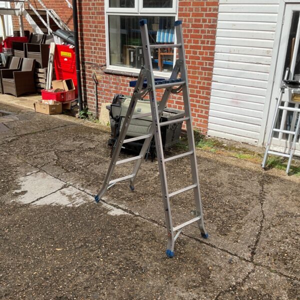 Werner abru 3 way professional combination ladder with worktray
