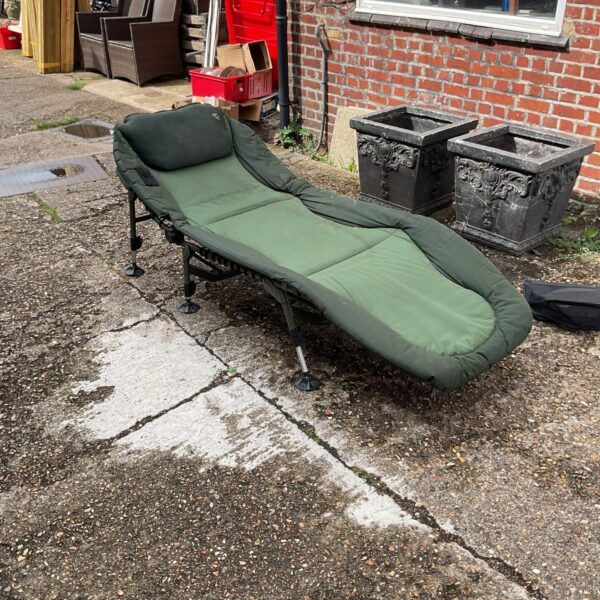 Nash indulgence 3 lay fishing bed