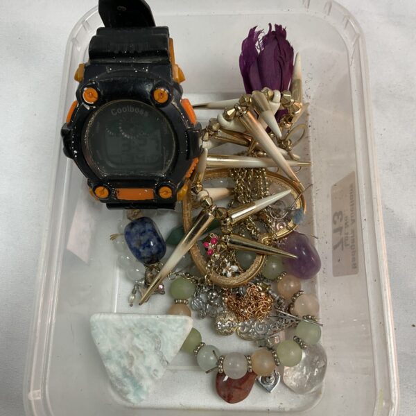 Tray jewellery and crystals Inc coolboss watch