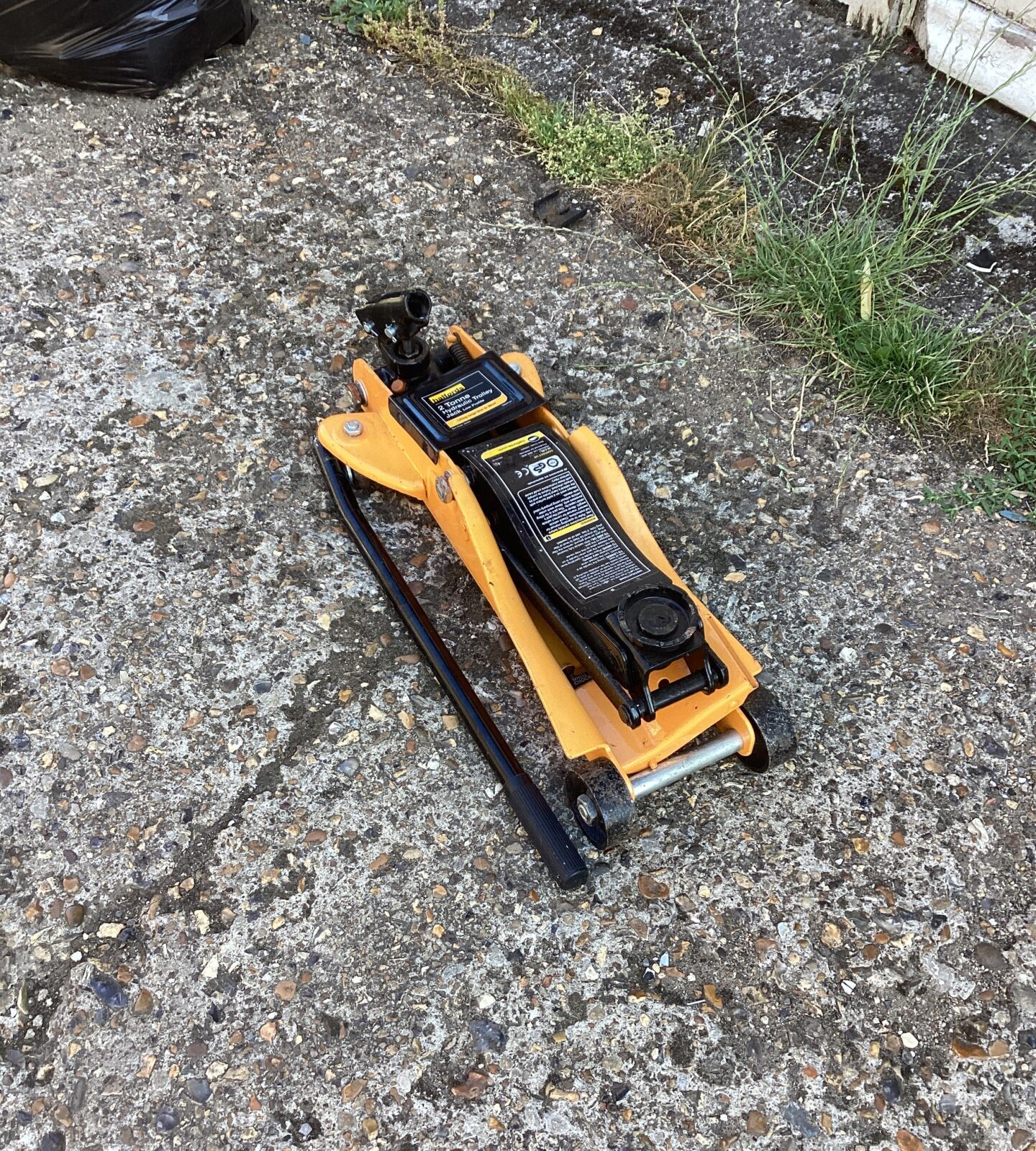 Halfords 2 Tonne Trolley Jack