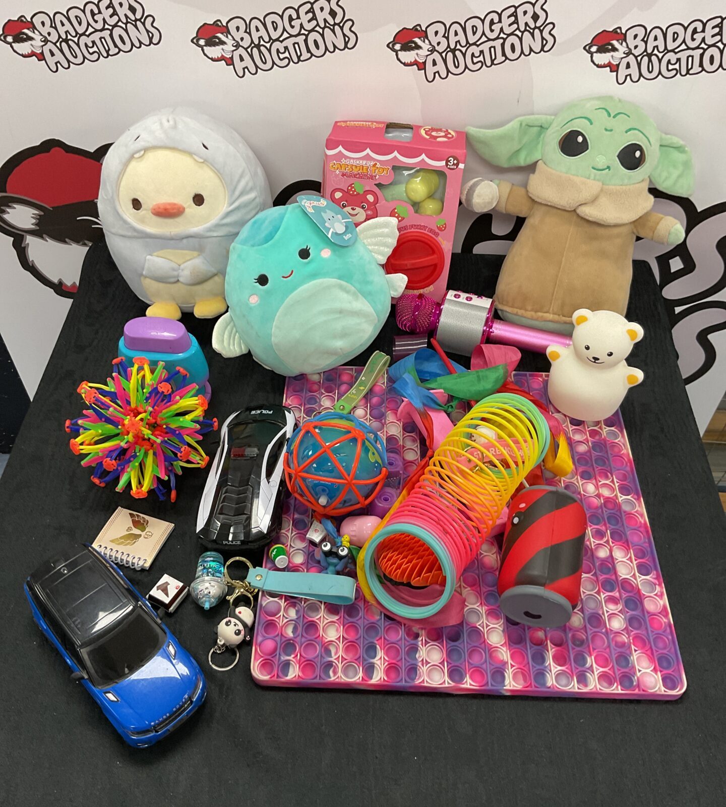 Box mixed toys inc soft toys